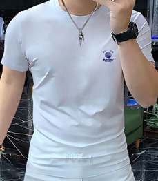 市场上装-T恤-欧货T恤