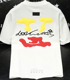 市场上装-T恤-欧货T恤