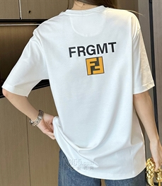 市场上装-T恤-欧货T恤