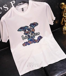 市场上装-T恤-欧货T恤