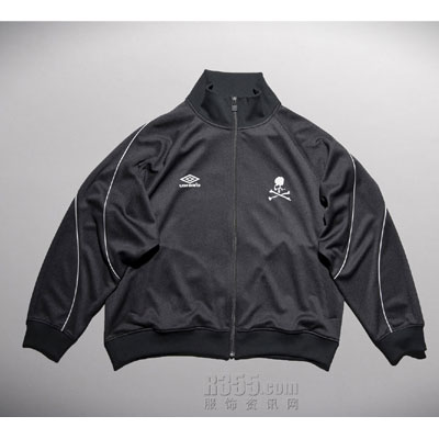 美国《Umbro x MASTERMIND WORLD》2025春夏运动户外男装