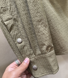 市场上装-衬衫-休闲衬衫