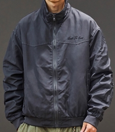 市场上装-夹克-休闲夹克