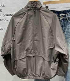 市场上装-夹克-休闲夹克