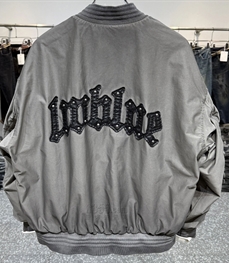 市场上装-夹克-休闲夹克