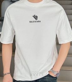 市场上装-T恤-欧货T恤