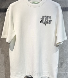 市场上装-T恤-欧货T恤