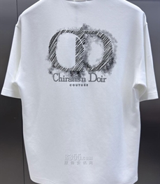 市场上装-T恤-欧货T恤