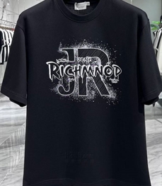 市场上装-T恤-欧货T恤