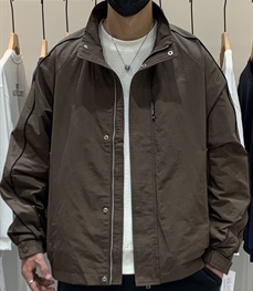 市场上装-夹克-休闲夹克