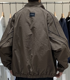 市场上装-夹克-休闲夹克