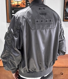 市场上装-夹克-休闲夹克