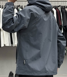 市场上装-夹克-休闲夹克