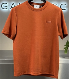 市场上装-T恤-欧货T恤