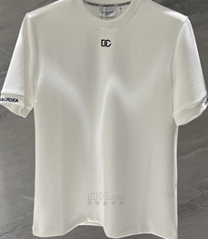 市场上装-T恤-欧货T恤