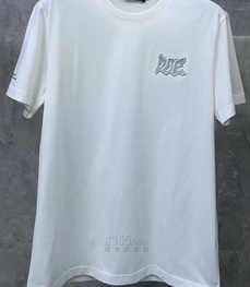 市场上装-T恤-欧货T恤