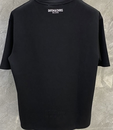 市场上装-T恤-欧货T恤