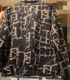 市场上装-夹克-休闲夹克