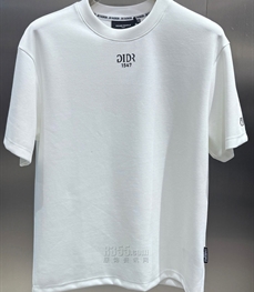 市场上装-T恤-欧货T恤