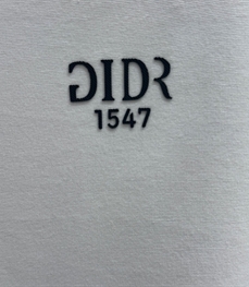 市场上装-T恤-欧货T恤