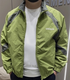 市场上装-夹克-休闲夹克