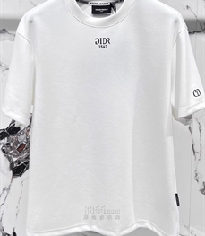 市场上装-T恤-欧货T恤