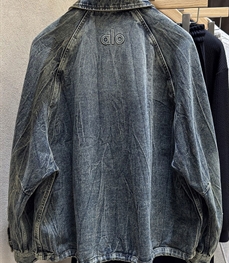 市场上装-夹克-休闲夹克