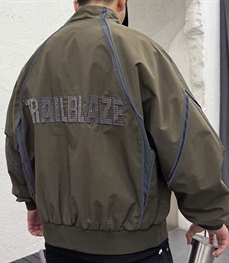 市场上装-夹克-休闲夹克