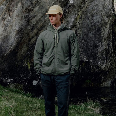 美国《Salomon》2025秋冬运动户外男女装