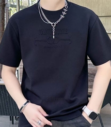 市场上装-T恤-欧货T恤