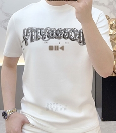 市场上装-T恤-欧货T恤