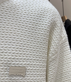 市场上装-毛衫-休闲毛衫