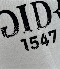 市场上装-T恤-欧货T恤