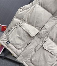 市场上装-马夹-休闲马夹