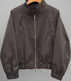 市场上装-夹克-休闲夹克