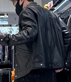 市场上装-皮衣-休闲皮衣