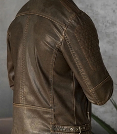 市场上装-皮衣-商务皮衣