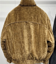 市场上装-夹克-休闲夹克