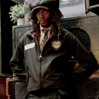 日本《BARACUTA x Barbour》2025秋冬休闲时尚男装