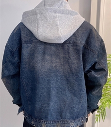 市场上装-夹克-休闲夹克