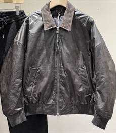 市场上装-皮衣-休闲皮衣
