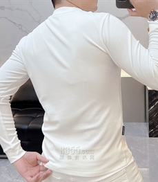 市场上装-T恤-欧货T恤