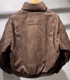 市场上装-皮衣-休闲皮衣