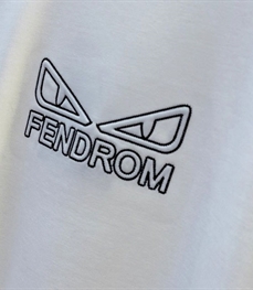 市场上装-T恤-欧货T恤