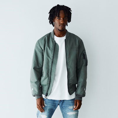 美国《AVIREX × GDC》2025秋冬休闲时尚男装