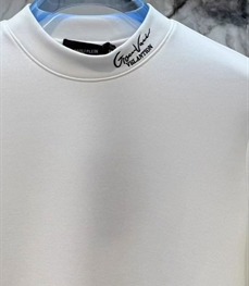 市场上装-T恤-欧货T恤