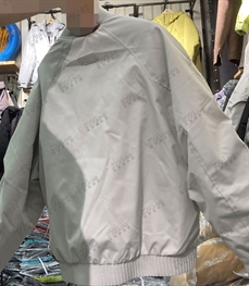 市场上装-夹克-休闲夹克