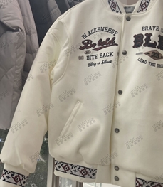 市场上装-夹克-休闲夹克