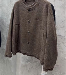 市场上装-夹克-休闲夹克