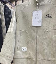 市场上装-夹克-休闲夹克